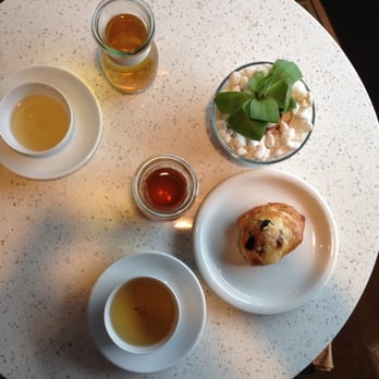 Copa Vida - Green tea, oolong tea and cranberry ham filled with mashed potato pastry thing...so good... - New American Near Me - Pasadena, California