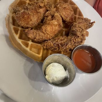 SweetDiner - Chicken and Waffle Belgian Waffle) - Diners Near Me - Milwaukee, Wisconsin