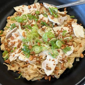 Burma Silver Star - Garlic Noodles w/ chicken ~ $13.99 - Burmese Near Me - Daly City, California Burma Silver Star - Garlic Noodles w/ chicken ~ $13.99 - Burmese Near Me - Daly City, California