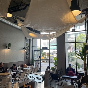Diamond Coffee N’ Pastry - Inside the cafe - Desserts Near Me - San Francisco, California