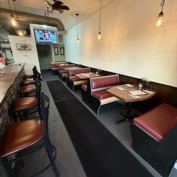 Mediterranean Bistro - Inside dining - Mediterranean Near Me - Sacramento, California