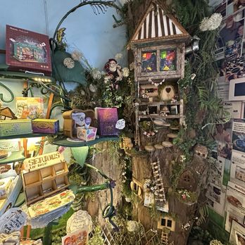 The Maui Cookie Lady - Indoor Shop Decor - Desserts Near Me - Makawao, Hawaii The Maui Cookie Lady - Indoor Shop Decor - Desserts Near Me - Makawao, Hawaii