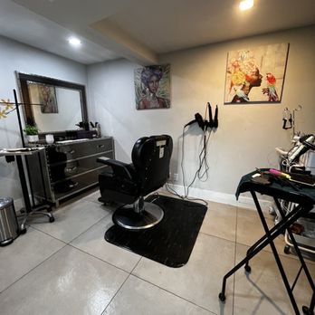 The Salon Suite - Hair Stylists Near Me - Brooklyn, New York