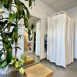 Corner Cleaners - Alterations fitted just how you like it