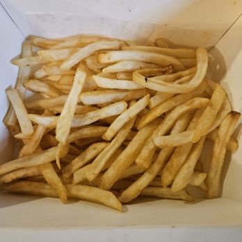 Aquabite Market & Kitchen - Limp, soggy fries with NO seasoning.  Called "cajun fries". - Seafood Markets Near Me - Corpus Christi, Texas