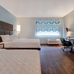Guest room