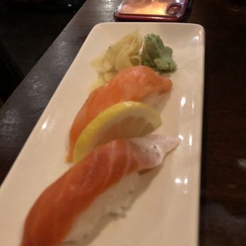Umi Sake House - Nigiri salmon - Sushi Bars Near Me - Seattle, Washington