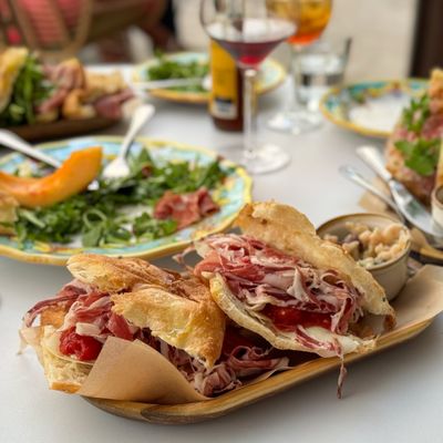 Sogno Toscano Cafe´& Wine Bar by null