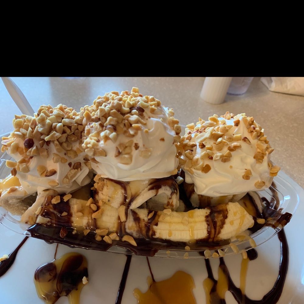 Andy's Igloo - The banana split modified with sugar free ice cream - American Near Me - Winter Haven, Florida Andy's Igloo - The banana split modified with sugar free ice cream - American Near Me - Winter Haven, Florida
