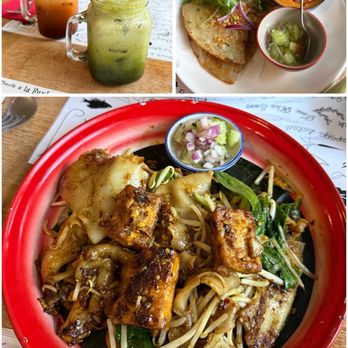 Djan's Thai Restaurant - Pad Flat Noodle with Special Curry Thai Iced Green Tea Thai Iced Tea Roti with Thai Curry Sauce - Thai Near Me - Seattle, Washington