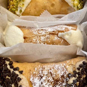 Mike's Pastry - Bakeries Near Me - Boston, Massachusetts Mike's Pastry - Bakeries Near Me - Boston, Massachusetts