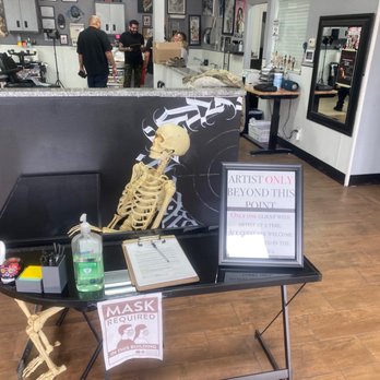 Needle Maniaks - Tattoo Near Me - Colorado Springs, Colorado