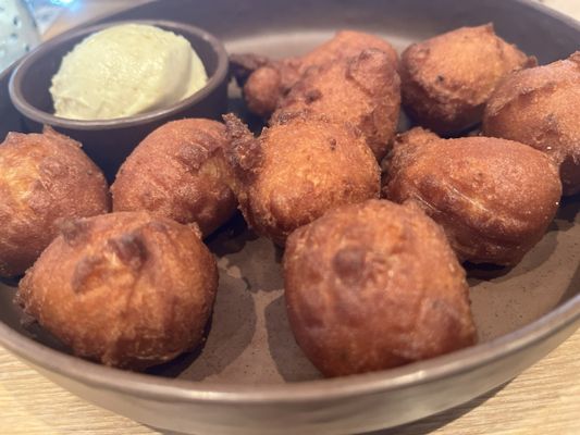 3rd & Fernwood by null