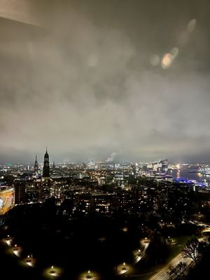 clouds Heaven’s Bar & Kitchen by null