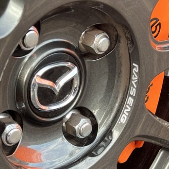 Mr.Lai’s Mobile detailing - Brake dust was not cleaned from the wheel face. - Car Wash Near Me Mr.Lai’s Mobile detailing - Brake dust was not cleaned from the wheel face. - Car Wash Near Me