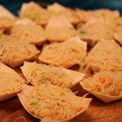 Caitlan's - Pancit