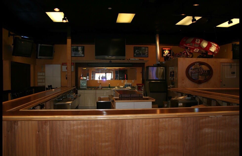 Outlook Sports Bar Image