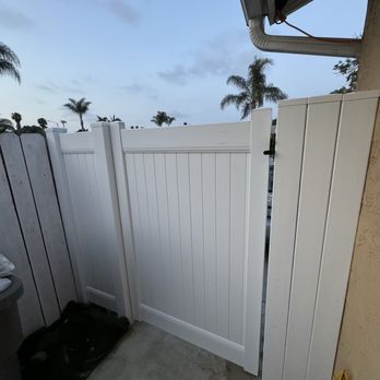 Common Fence Fencing - Fences & Gates Near Me - Murrieta, California Common Fence Fencing - Fences & Gates Near Me - Murrieta, California