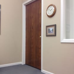 New Day Counseling Clinic - Nice, unassuming office. Easy place to be.