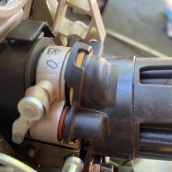 BSE Rents - This is how the carburetor looked after Serena gave it back to us. Could've caused even bigger problems if my husband didn't notice it.
