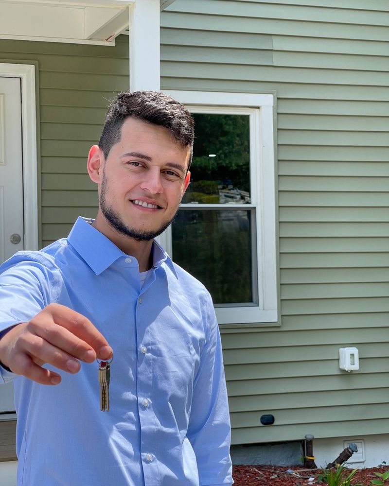 REAL ESTATE JUAN CANO Updated September 2024 Contact Agent 1493 N