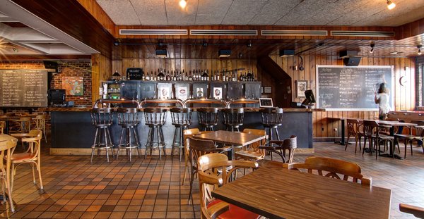 Broue Pub Brouhaha Ahuntsic by null