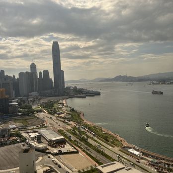 香港君悅酒店 - View from my room on the 25th floor. - Hotels Near Me - Hong Kong, HK
