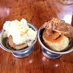 Los Talas del Entrerriano - Flan con crema y flan con DDL