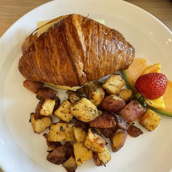 Belle's - Shipyard Sandwich on Croissant - Cafes Near Me - Newport, Rhode Island Belle's - Shipyard Sandwich on Croissant - Cafes Near Me - Newport, Rhode Island