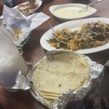 La Fiesta Mexican Restaurant - Jalesquitos flour tortillas, and the delicious Queso with horchata to wash it all down with! - Mexican Near Me - Plattsmouth, Nebraska La Fiesta Mexican Restaurant - Jalesquitos flour tortillas, and the delicious Queso with horchata to wash it all down with! - Mexican Near Me - Plattsmouth, Nebraska