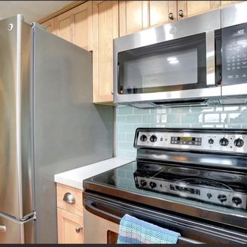 Lilian's Cleaning Services - The appliances look brand new - Home Cleaning Near Me