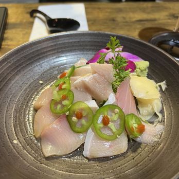 Sushigah - Yellowtail Carpaccio - Sushi Bars Near Me - Pasadena, California Sushigah - Yellowtail Carpaccio - Sushi Bars Near Me - Pasadena, California