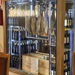 El Asador de Aranda - Wine and aged jamon.