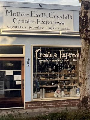 Create & Express by null