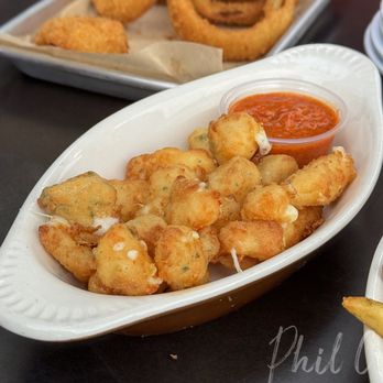 American Grub - Garlic Cheesy Bites - Burgers Near Me - Tustin, California