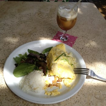 Cream Pot - Yum, presentation and flavor . Def coming back here again. So reminds me of a brunch place in New York called, Penelope's! - Breakfast & Brunch Near Me - Honolulu, Hawaii