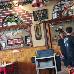 Dining areas, three zones, fun memorabilia :)