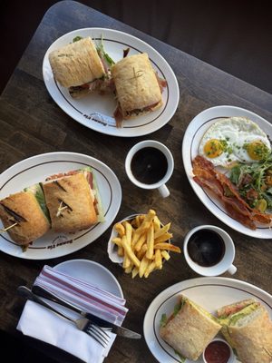 Bonne Vie Cafe and Bistro by null