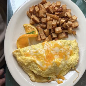 Tognazzini's Dockside - Seafood Near Me - Morro Bay, California