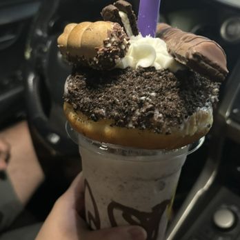 Yonutz - Kinder SMASHED Milkshake. - Donuts Near Me - Kingwood, Texas Yonutz - Kinder SMASHED Milkshake. - Donuts Near Me - Kingwood, Texas