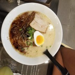Ramen Kuroda - Aka roasted garlic ramen