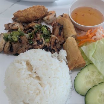 Pho Anh - R1 Combo Plate House Special $20 - Vietnamese Near Me - Mountain View, California