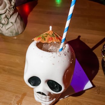 Lei Low - Cocktail Bars Near Me - Houston, Texas