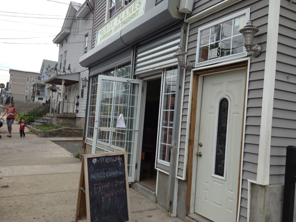 FAMILY FLAMES JAMAICAN RESTAURANT Updated October 2024 330