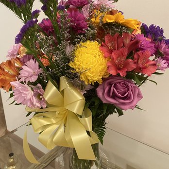 Dillon's Florist - Three days after delivery and the flowers are more vibrant than ever! - Florists Near Me - Milford, Connecticut