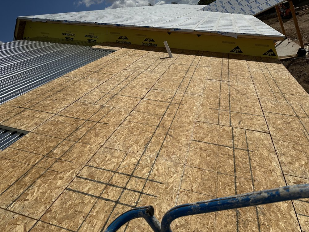 Slide of I Gotta Guy Roof Repairs