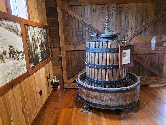 Martinelli Vineyards & Winery by null