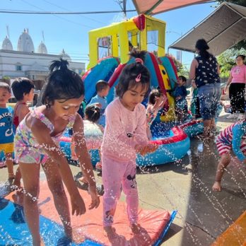 Hands On Learning Center - Water play day! - Preschools Near Me - Milpitas, California