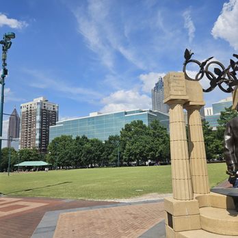Centennial Olympic Park - Statue - Parks Near Me - Atlanta, Georgia