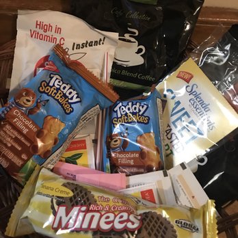 Nature's Inn - Basket full off free goodies in the bear room !!! So awesome !! - Hotels Near Me - Big Bear, California Nature's Inn - Basket full off free goodies in the bear room !!! So awesome !! - Hotels Near Me - Big Bear, California